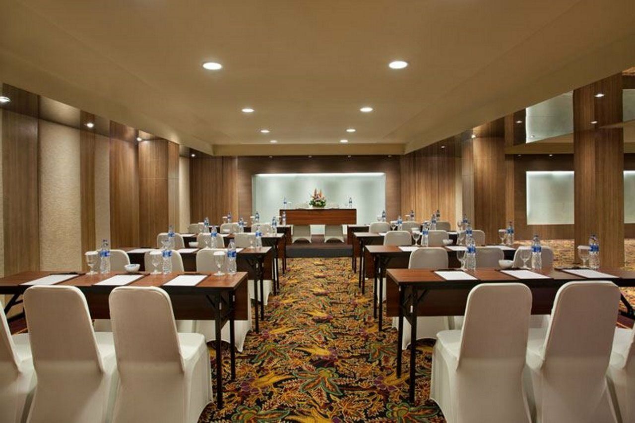 Hotel Ramada By Wyndham Bali Sunset Road Kuta Seminyak Zewnętrze zdjęcie